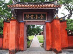 台湾最古の孔子廟。街はスモールサイズながら、そんじょそこらに史跡やお寺がある。リアル台湾を感じたいなら、台北でもなく高雄でもなく、台南を訪れることをおすすめします。