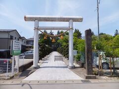 駅の近くに黒磯神社という神社がありました。
せっかくなのでお参りしていきました。