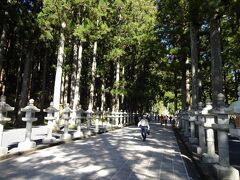 さすがに荘厳な雰囲気です。