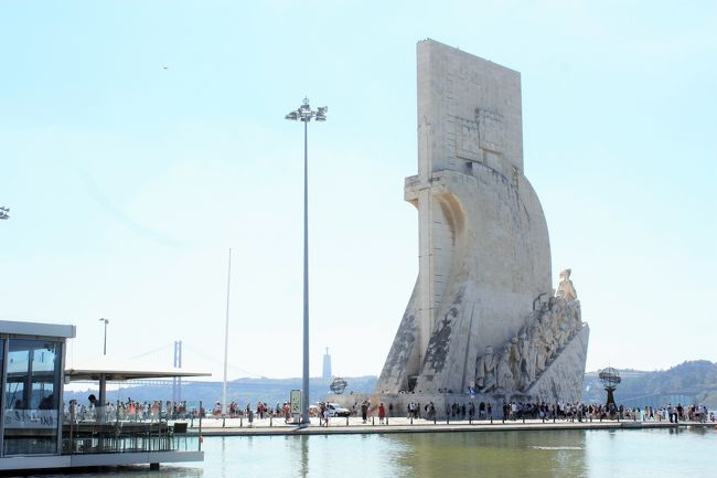 駅の方に5分ぐらい歩いて戻ったところにあるのが、発見のモニュメント。