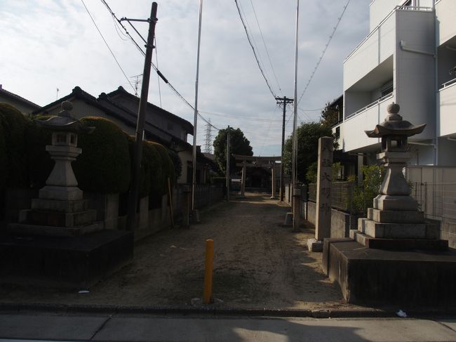 八社神社東の参道