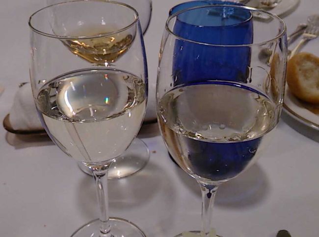 今回は、日本酒の飲み比べ。<br />純米大吟醸と大吟醸。