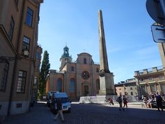 王宮前にある大聖堂。お勧めです。近くに行ったら入った方が良いです。