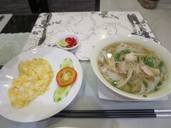 で、翌朝。
フォーガーとスクランブルエッグは調理してくれました。
ここのメニューはかなりおいしかった。