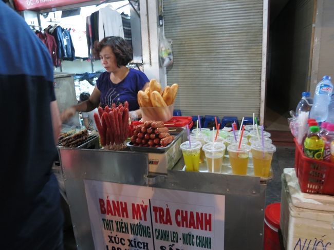 バインミーとジュースですね<br />今回は食べれなかった
