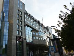 引っ越し作業を終え、ブダペスト最後の2泊3日は『KEMPINSKI HOTEL CORVINUS BUDAPEST』に宿泊しました。

https://www.kempinski.com/en/budapest/hotel-corvinus/