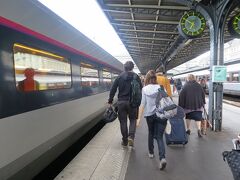 定刻通りパリ東駅に到着。
これでストラスブールへのショートトリップは終わりです。
アパルトマンまではバスで移動。
帰宅ラッシュちょい前で、何とか人混みを避けて宿にたどり着きました。

ストラスブール。パリから２時間程度で行ける歴史も文化も美味しいモノもある街。
とてもおススメです。

（旅行記は続く）