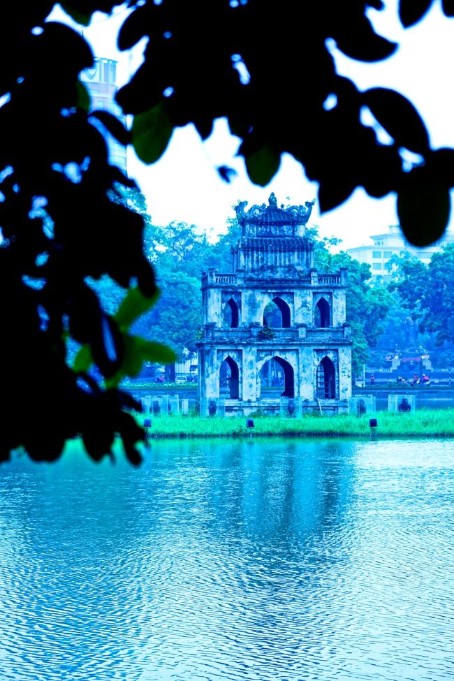 天気が悪かったので<br />色味を変えてみた<br />お決まりのコースだ