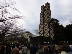 たかぢが行きたいと行っていた韮山反射炉（にらやまはんしゃろ）を見学です。つい最近世界遺産に登録されたとのことで大勢の観光客が来ていました。