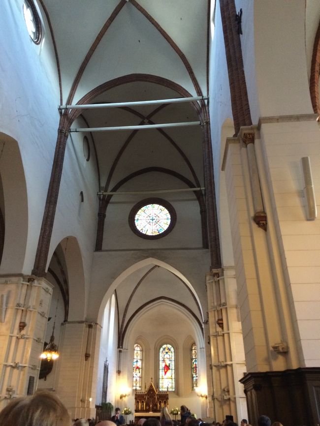 いよいよパイプオルガンコンサートの時間です。