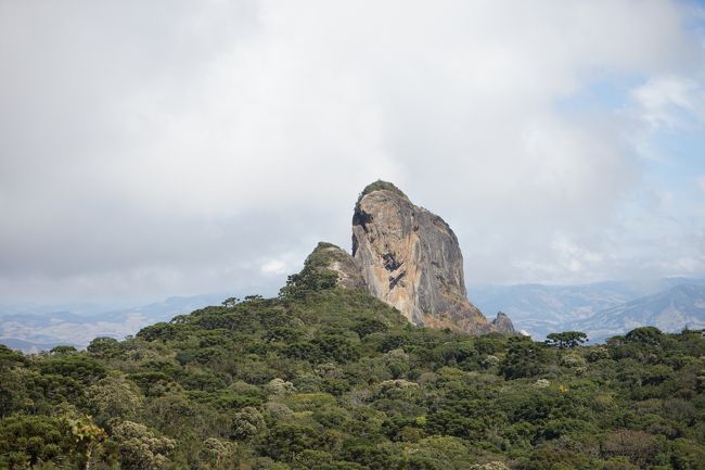 <br /><br />テトラバウといいます。<br /><br />あの岩にも気軽に登れるそうですが、僕はパス。