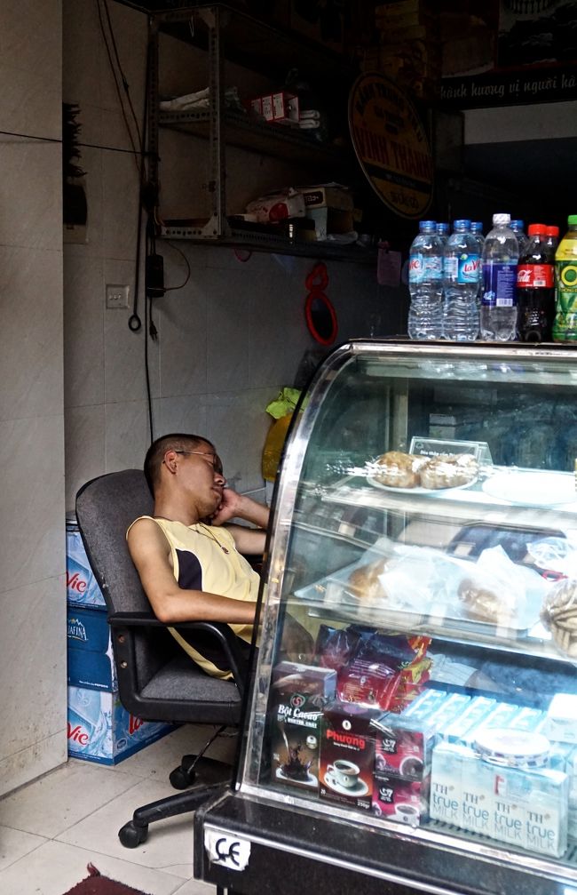 暑い国だから<br />