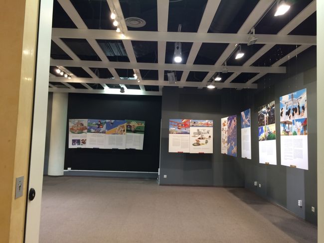 ジブリ映画のいろいろな場面がパネルになって展示されていました