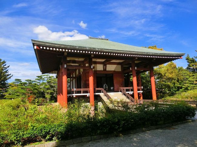 中宮寺・夢殿を出たあとの奥にある寺、ここには【天寿国曼荼羅繍帳・国宝】レプリカ<br />と如意輪観世音菩薩・国宝がありますが、本堂は鉄筋コンクリート作りです、<br />入場料５００円は非常に高いとおもえる寺でした、（間違っても行く必要がない寺です）