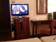 ベリンのパラドールからおはようございます。
朝の5時半。外はまだ真っ暗。
早くにオポルトへつくために、早朝出発。