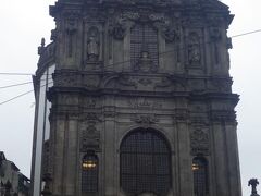 クレリゴス教会にやってきました。