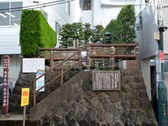 北条氏政・氏照の墓
小田原駅から山王の江戸口見付跡へ向かう途中の小田原駅近くの場所に墓があります。