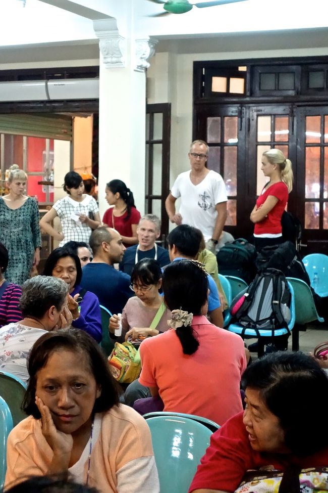 白人さん達がかなり目に付く