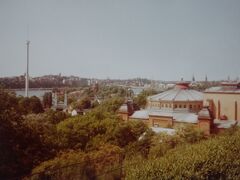 スカンセン（野外博物館）（1500年代の農家　豪邸の邸宅　教会などが移築されています。）