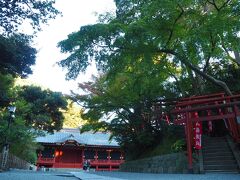 建長寺から鎌倉駅までは歩いて20分程。
途中、鶴岡八幡宮にも参拝します。