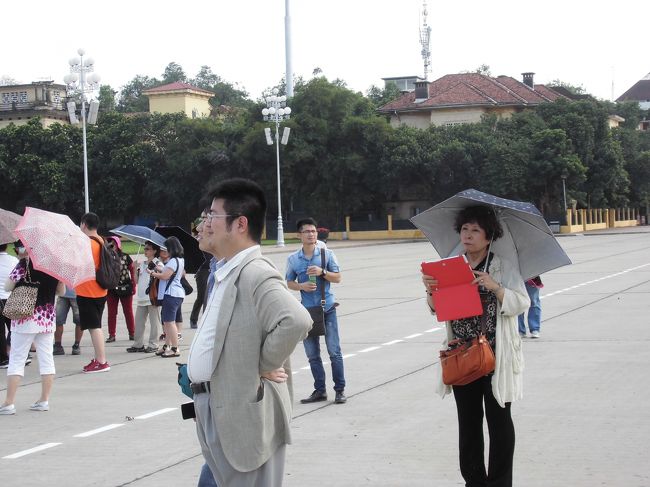 タブレットで写真を撮ってる私をとる<br />ぱぱりん