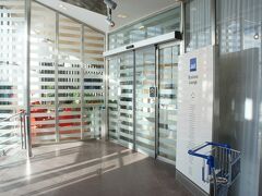 発券後、SASラウンジへ向かいます。