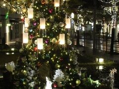 星が丘テラスクリスマスイルミネーション
WESTウッドデッキではクリスマスツリーが飾られています。