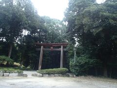 駅からの道はグーグルさんを頼りに歩き、到着。
平日だから？時期的に？時間的に？

誰も歩いていませんでした・・・。