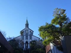 次に訪れたのは大浦天主堂。
カトリックの教会堂で、1865年に建立された日本最古の現存するキリスト教建築物。
写真撮影はできないけど内部の見学もできます。