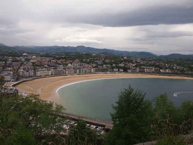 頂上から見るコンチャ湾<br /><br />こちら側から見るコンチャ湾も絶景でした