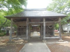 湯川村に入り勝常寺．
9世紀初頭(807年頃)徳一により創建，七堂伽藍を有する大寺院だったようだ．
本尊は薬師如来．
境内拝観自由．駐車場あり．