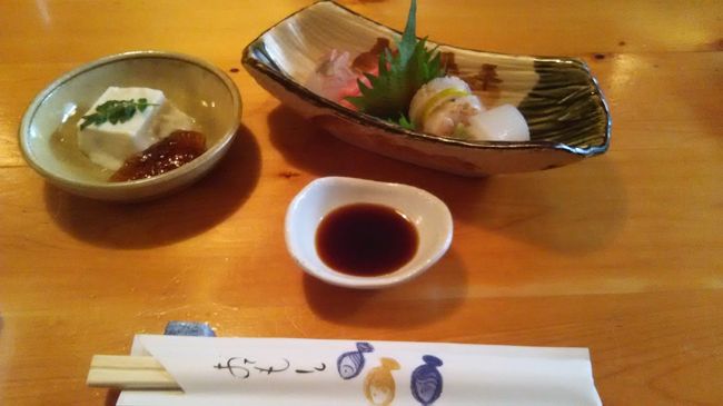 清須市　楓庵さんでお昼のコース頂きました。<br /><br />お刺身４種　胡麻豆腐