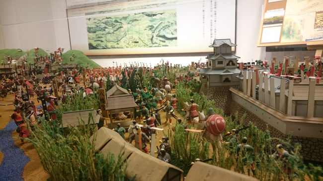 100円で天守閣に入れます。杭瀬川の戦いについて詳しく展示してあり、なかなか面白い。