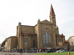残された時間はわずかですが、ずっと眺めるだけになっていたサンタ・マリア・ノヴェッラ教会を訪れます。