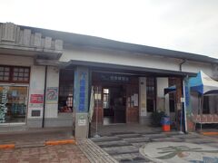 恒春のトランジットバスターミナルに到着
高雄空港行では早く着きすぎると高雄駅行きのチケットをを購入
