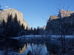 そして最後のビュースポットはバレービュー、ここも水面に映る景色が素敵です。低い目線でカメラ構えている外人さんがいっぱいいました。