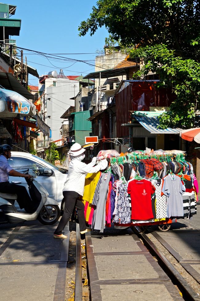 到着<br />4traの皆さんの旅行記に良く登場してくる名所<br />この生活感溢れる線路沿いを歩いてみたかった