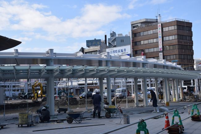 福井駅前　工事中
