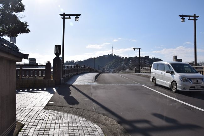 店でたら　橋がみえたので一応行ってみました