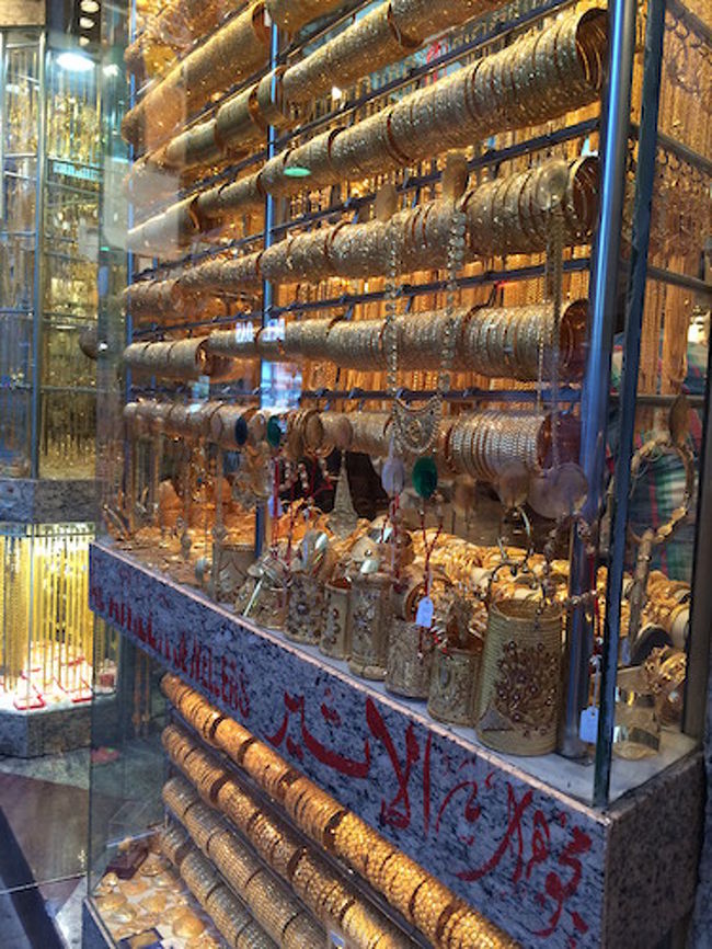 ゴールドスークで金を買ったぜ 15 11 ドバイ アラブ首長国連邦 の旅行記 ブログ By K子さん フォートラベル ゴールドスークで金を買ったぜ 15 11 ドバイ アラブ首長国連邦 の旅行記 ブログ By K子さん フォートラベル
