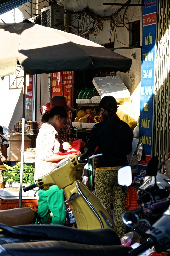 １１月１８日（水）<br />ロンビエン橋に行ってみる