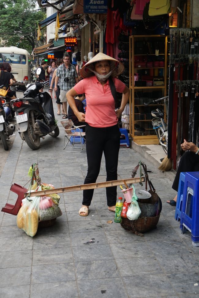 よいしょっ<br />ズボンあげてと