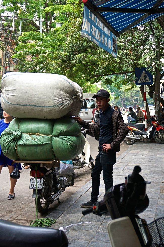 またドンスアン市場を通って