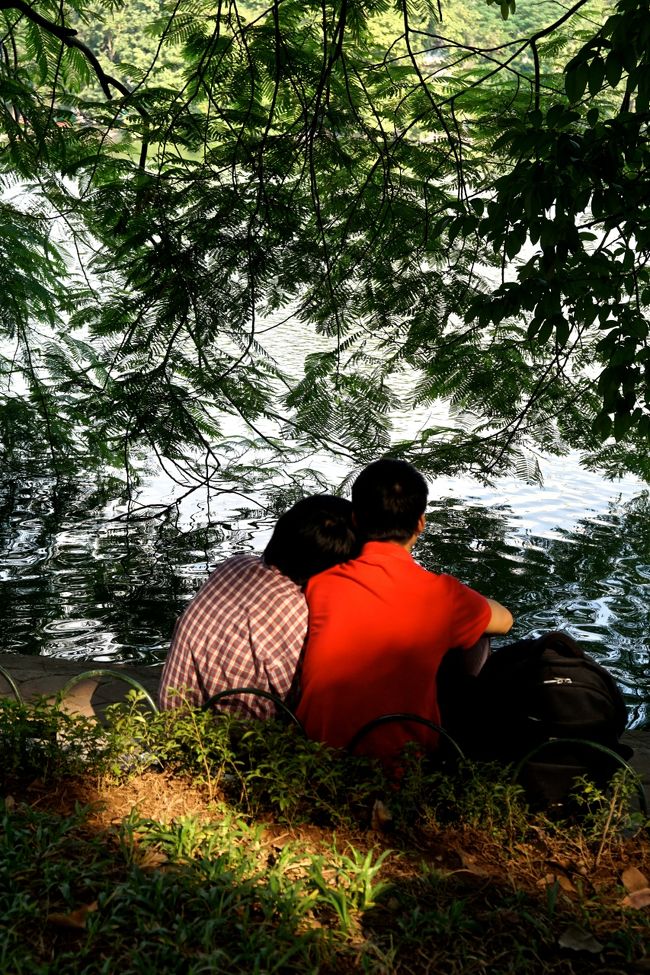 そしてまたホアンキエム湖に