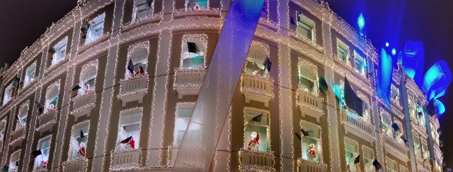 私の位置から、全体像を撮るのは不可能です。しかし、そこはテクノロジー・・・。<br />Googleさんが勝手に合成して、全体像を見せてくれます。この映像は、現実には存在しません。