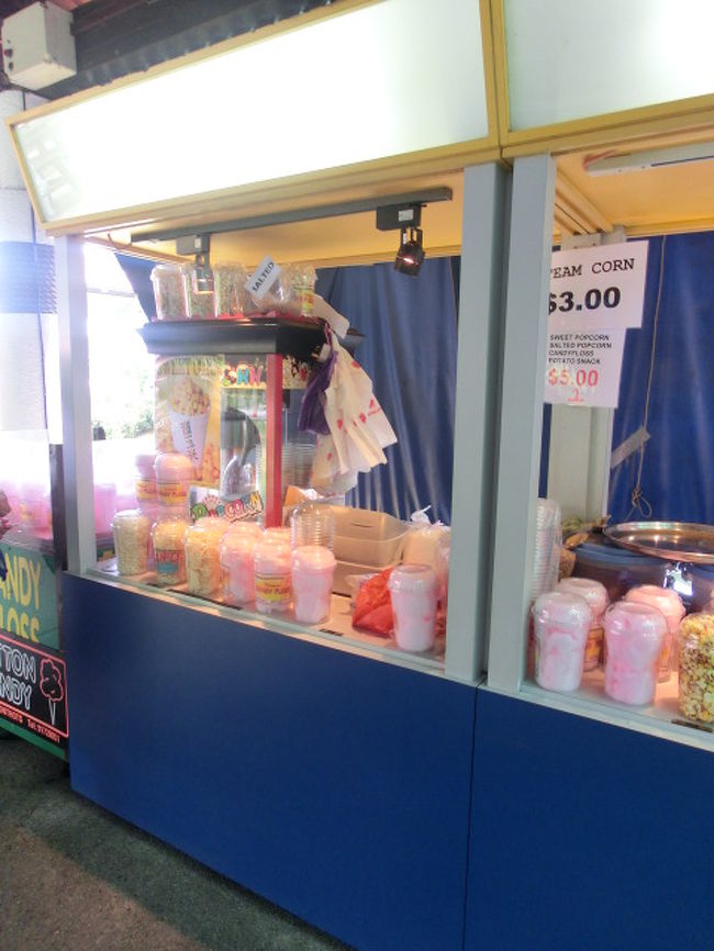 やる気が微妙な売店だし。