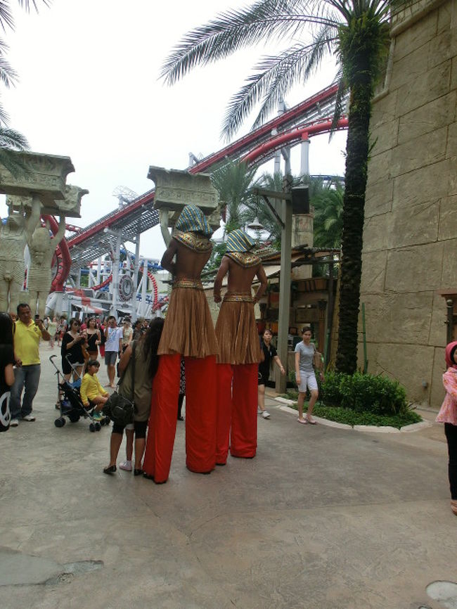 怖くないのかな？歩くの。