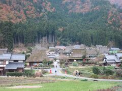 16:20　南丹市美山町の重要伝統的建造物群保存地区かやぶきの里（北集落）到着