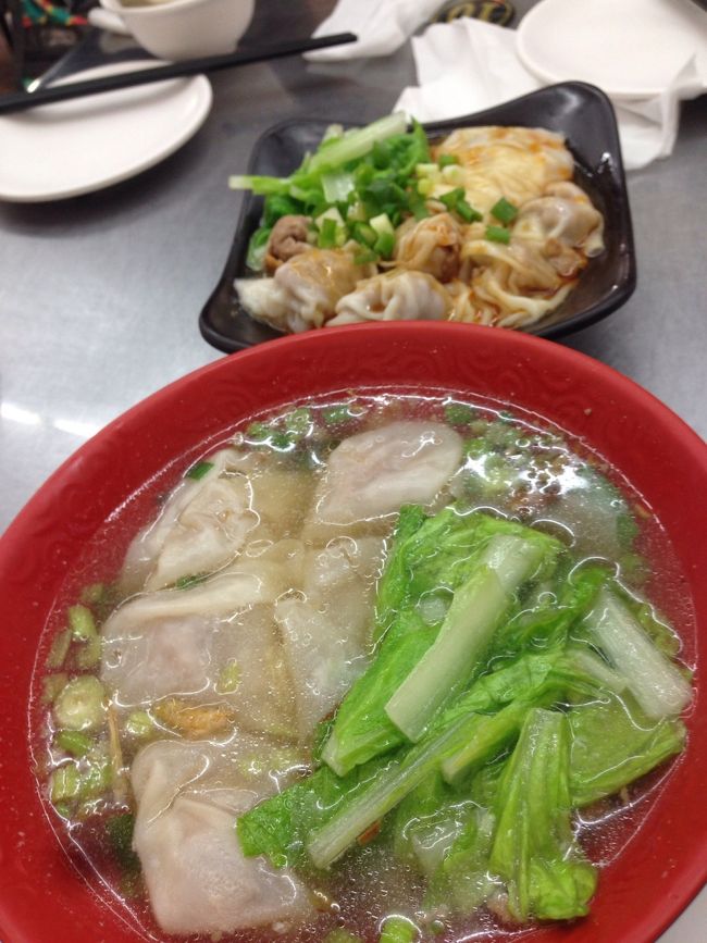 ワンタンと水餃子