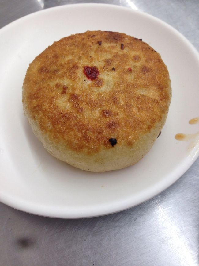 これ、周りのお客さんがみんな注文してるので、真似して注文してみました。